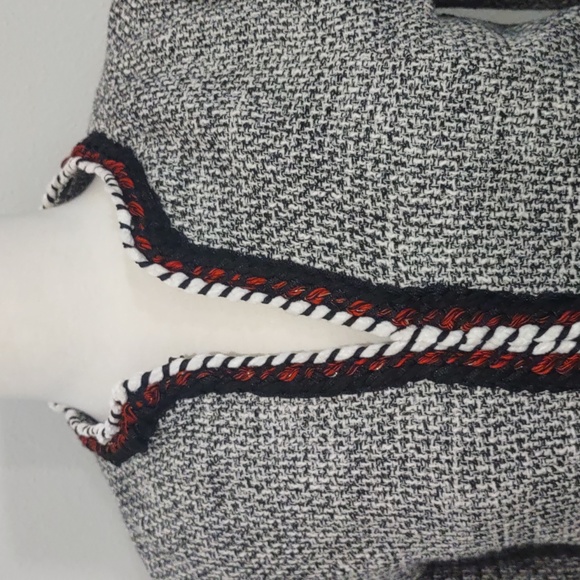 Zara Silver Tweed Blazer With Chenille Fringe Trim Size Medium EUC - Picture 5 of 16